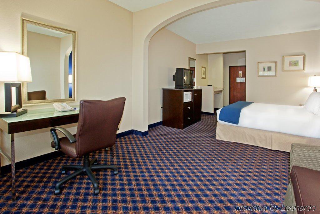 Holiday Inn Express Houston North-1960 Champions Area Εξωτερικό φωτογραφία